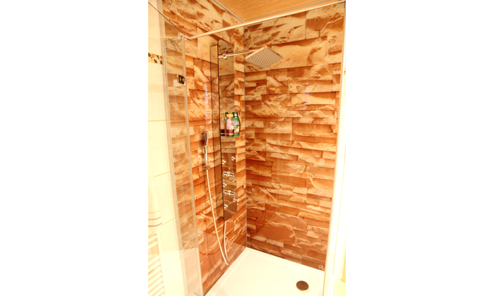 dusche_holzdekor_20.jpg